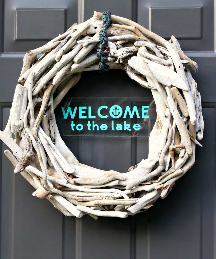 DIY driftwood wreath tutorial