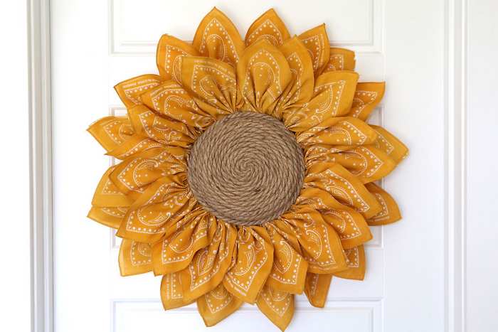 DIY sunflower bandana wreath for summer
