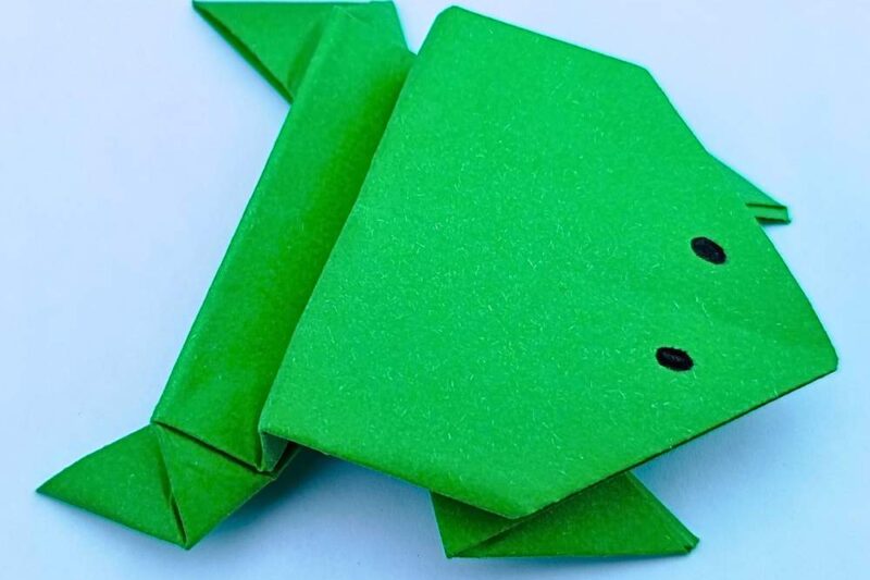 How to Fold Origami Jumping Frog in 10 Steps