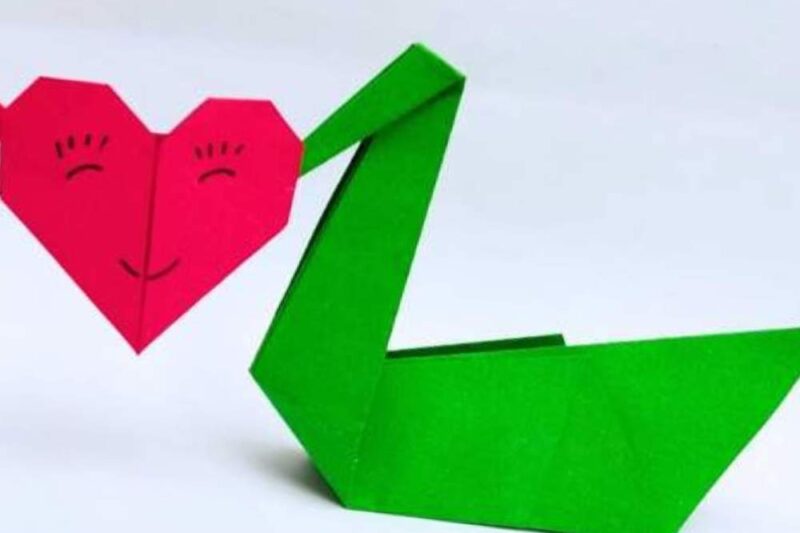 How to Craft Love Paper Swans (Love Greeting Card)