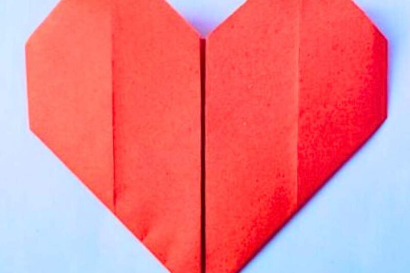 How to Fold Origami Traditional Heart for Valentine’s Day