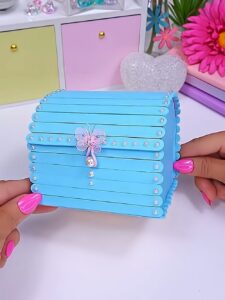 How to DIY Decorative Box with Popsicle Sticks for Ladies
Reference Images: Esther via Youtube
Author: Talha