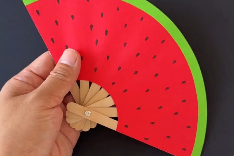 How to Craft A Watermelon Slice Paper Fan (Method 2)