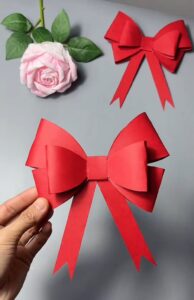 DIY Gift Decoration Paper Bow [with FREE PRINTABLE TEMPLATE]
        
            
            
                Reference Images: MAKE DIY via YouTube
            
        
        
            
            
            
                Author: Talha