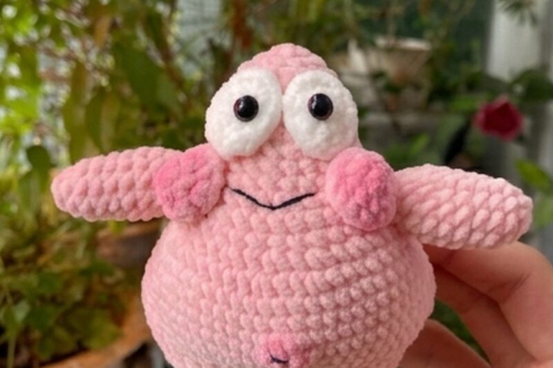 Free Crochet Funny Patrick Star Plushie Amigurumi Present Pattern