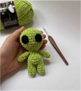 Free Crochet Baby Alien Plushie Pattern for Kids