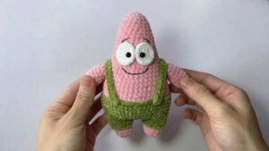 Free Crochet Customizable Patrick Star Plushie for Summer