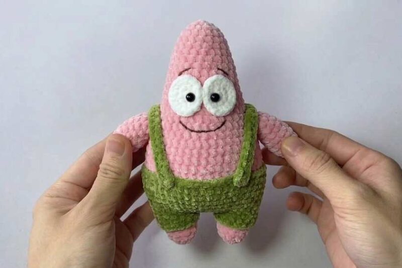 Free Crochet Customizable Patrick Star Plushie for Summer
