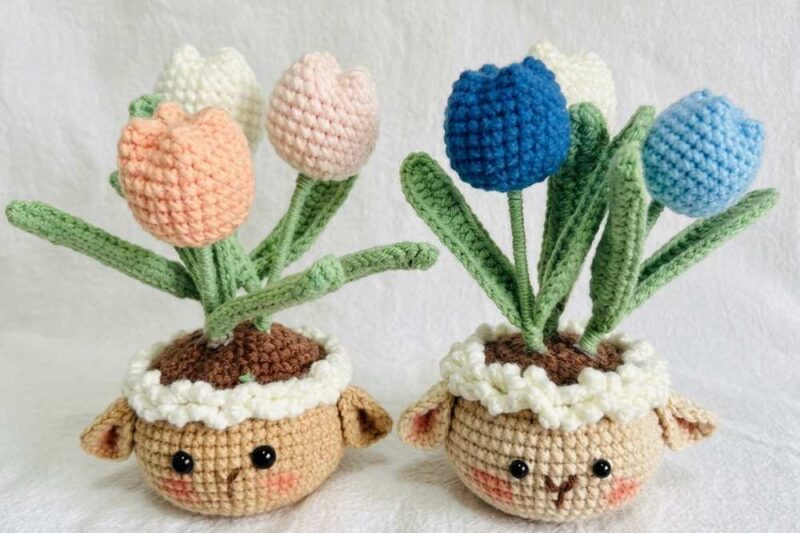 Free Crochet Tulip Flower Pot with Sheep for Beginners