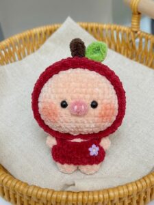 Free Crochet Apple Pig Plushie Pattern for Summer
        
            
            
            
                Author: Talha