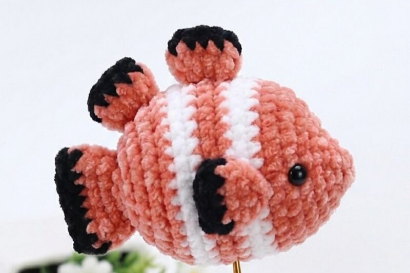 Free Crochet Clownfish Plushie Pattern (Nemo Plush Keychain)