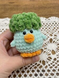 Free Crochet Fat Bird Plushie Pattern for Summer