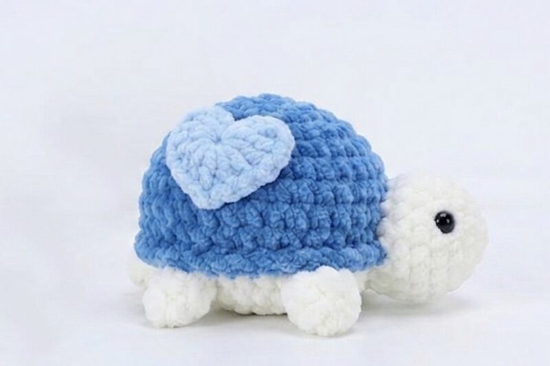 Free Crochet Heart Turtle Plushie for Summer Pattern