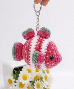 Free Crochet Strawberry Clownfish Pattern for Summer