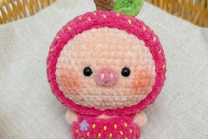 Free Crochet Strawberry Pig Plushie for Summer