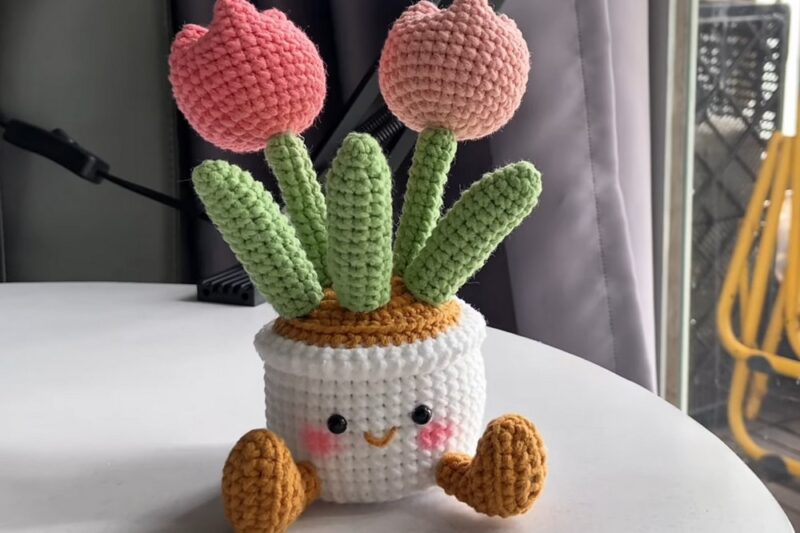 Free Crochet Jellycat Tulip Pot Amigurumi Pattern for Decoration