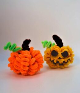 How to DIY 2-in-1 Pipe Cleaner Loopy Pumpkin Plushie for Fall & Halloween
        
            
            
                Reference Images: Lily of the East via Youtube
