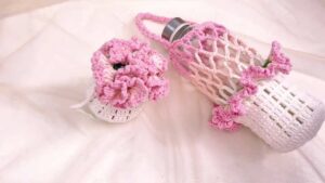 Free Crochet 2-in-1 Flower Water Bottle Holder Pattern (Bouquet Pouch & Bag)