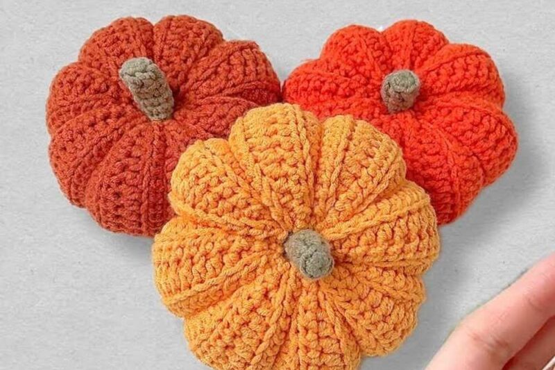 Free Crochet Ribbed Pumpkin Pattern from a Rectangle