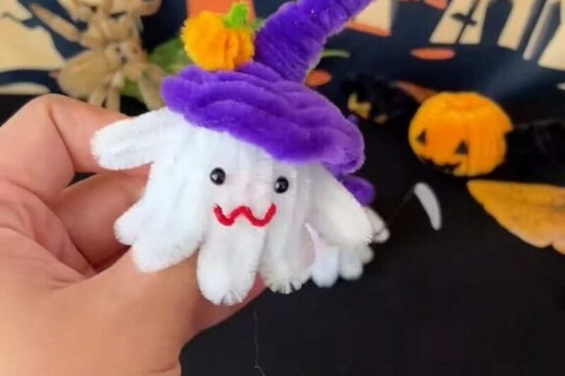 DIY Miniature Boo Ghost with a witch Hat Plushie Using Pipe Cleaners for Halloween