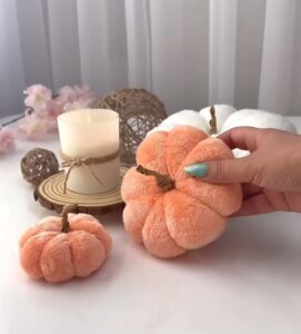 How to DIY a Velvety Fall Pumpkin Decor Out of Towel for Festivals