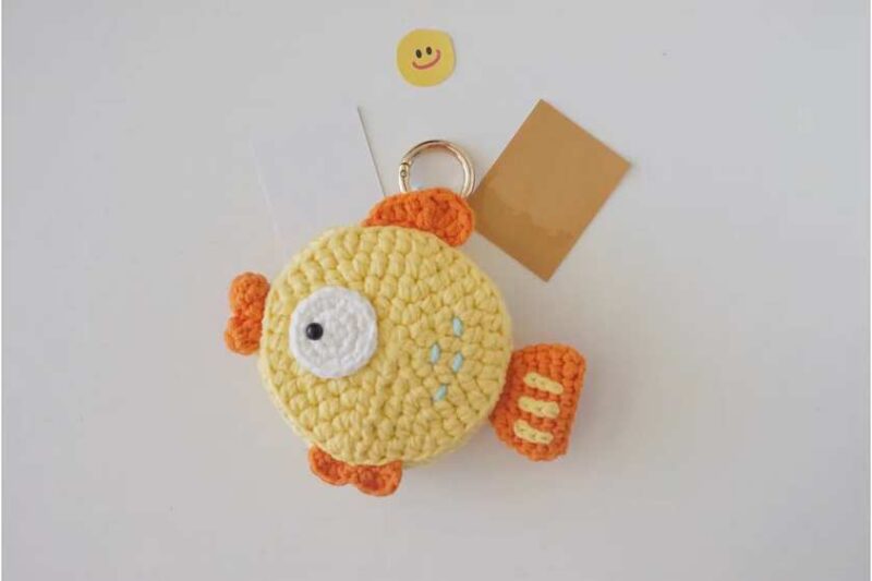 Free Crochet Googly-Eyed Fish Bag Charm Pattern for Summer