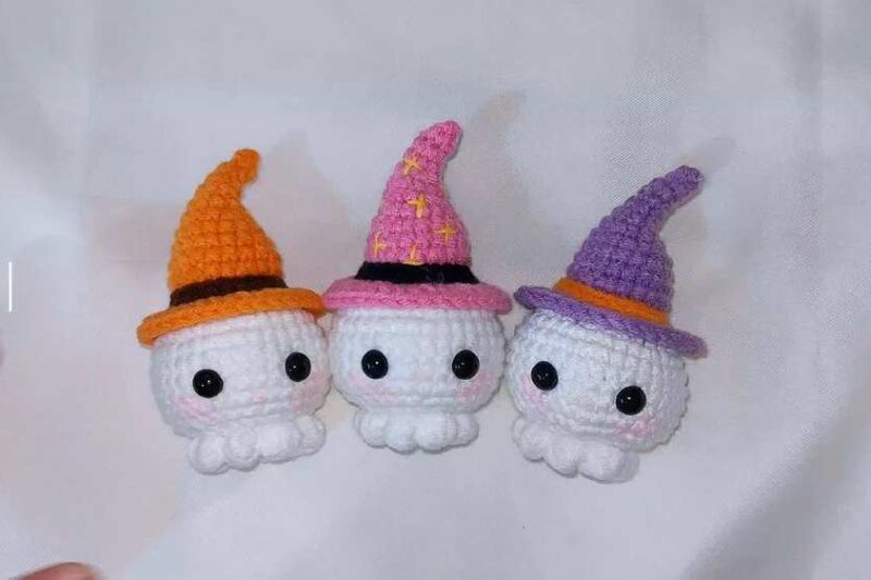 Free Crochet No-Sew Ghost Octopus Amigurumi Pattern for Halloween & Fall