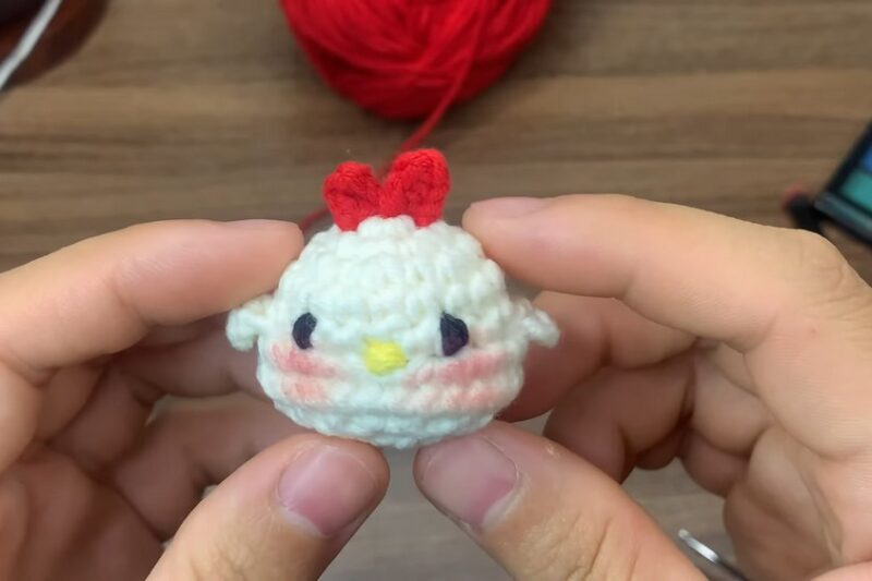 Free Crochet Easy Fat Baby Chick Pattern for Thanksgiving & Fall