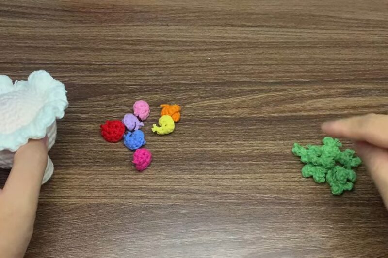 Spring Memory Crochet Colorful Rose Flower Bouquet Pattern
