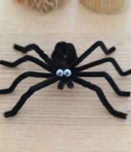DIY Halloween Googly-Eyed Spider Plushie out of Pipe Cleaners
        
            
            
                Reference Images: Shamrock Crafts
            
        
        
            
            
            
                Author: Talha