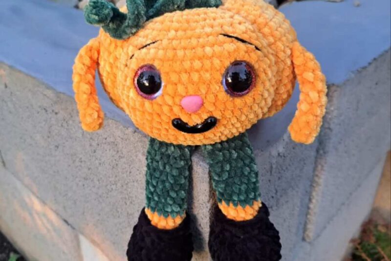 Free Crochet Big Leggy Pumpkin Plushie for Fall & Halloween