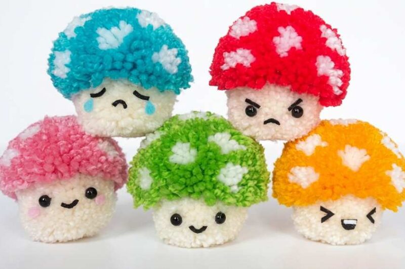 How to DIY Smiling Little Pom Pom Mushrooms with 5 Expressions for Kids