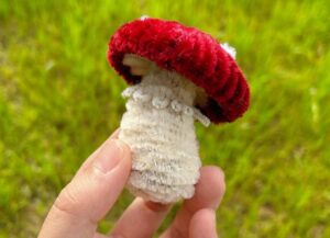How to Make A Miniature Pipe Cleaner Mushroom Plush for Fall Festivals