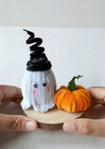 How to DIY FUNNY Pipe Cleaner Ghost & Pumpkin Halloween Decoration