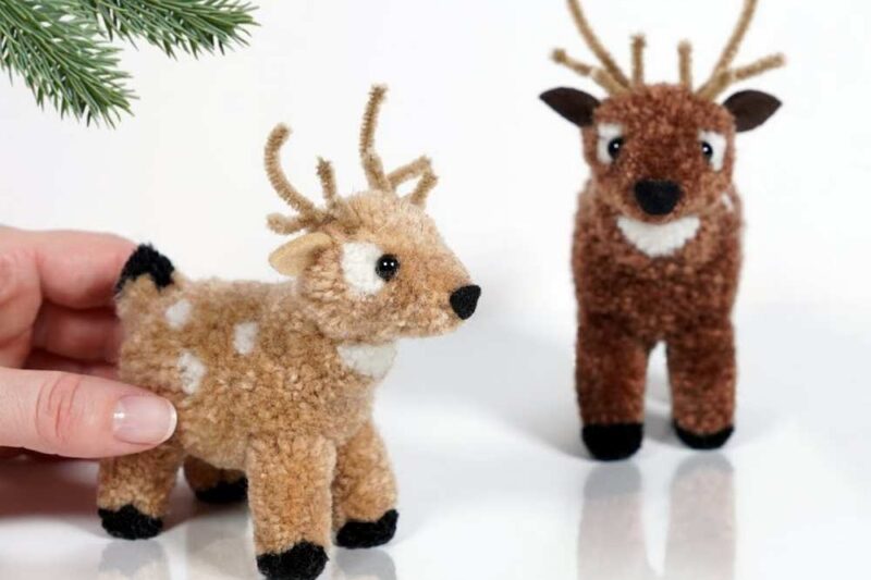 How to DIY Woolen Reindeer Pom Pom Plushie