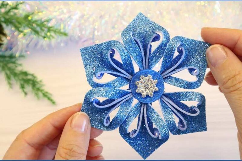 Video Tutorial to Make Blue No-Bead Foaming Sheet Snowflake for Christmas