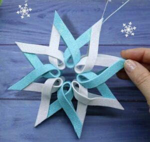 Let’s DIY 3D 2-Color Snowflake Christmas Decoration from Foaming Sheets
Featured Crafter: DIYChristmasIDEAS