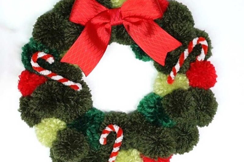 How to DIY Pom Pom Mini Christmas Wreath for Any Festival