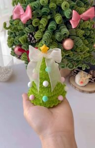 How to Make a Chenille Wire Christmas Tree in The Easiest Way
        
            
            
                Reference Images: DIY Dreams
