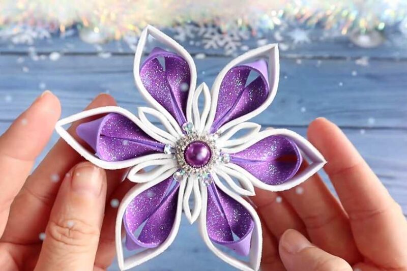 Video Tutorial to Make Purple & White Christmas DIY Snowflake