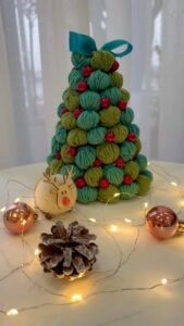 How to Crochet A Puffy No-Trim Yarn Christmas Tree for Christmas