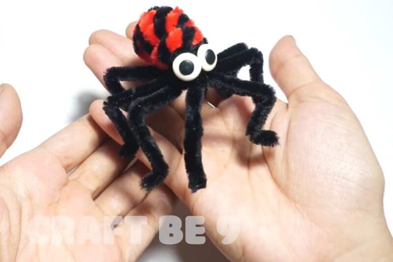 How to DIY Ladybug-Inspired Halloween Spider Plushie Out of Pipe Cleaners