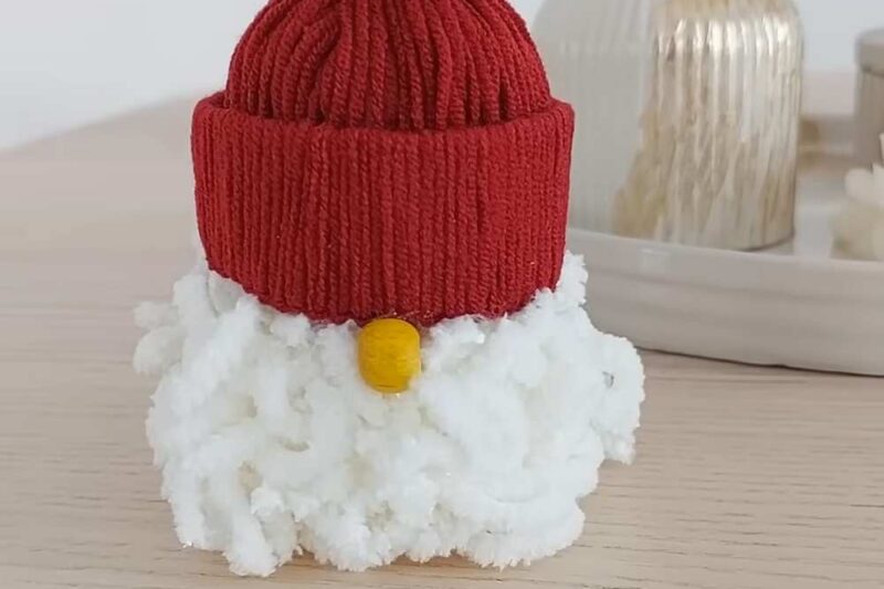 How to DIY Easy Christmas No-Knit Yarn Gnome Craft for Decoration