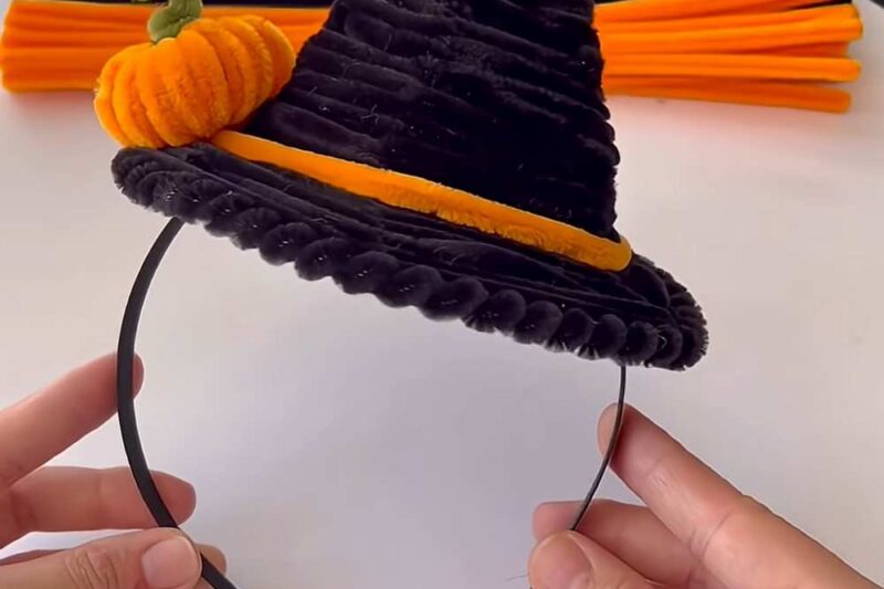 How to DIY Halloween Witch Hat Headband Using Pipe Cleaners