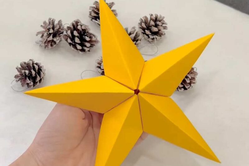 How to DIY Paper No-Scissor Paper Star Christmas Ornament