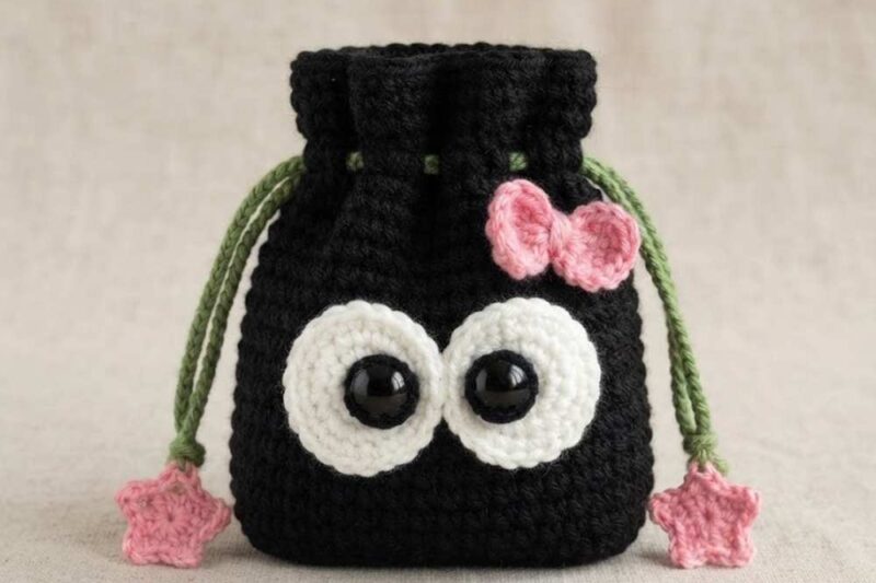 Crochet Scary-Cute Googly-Eyed Drawstring Pouch for A Girl