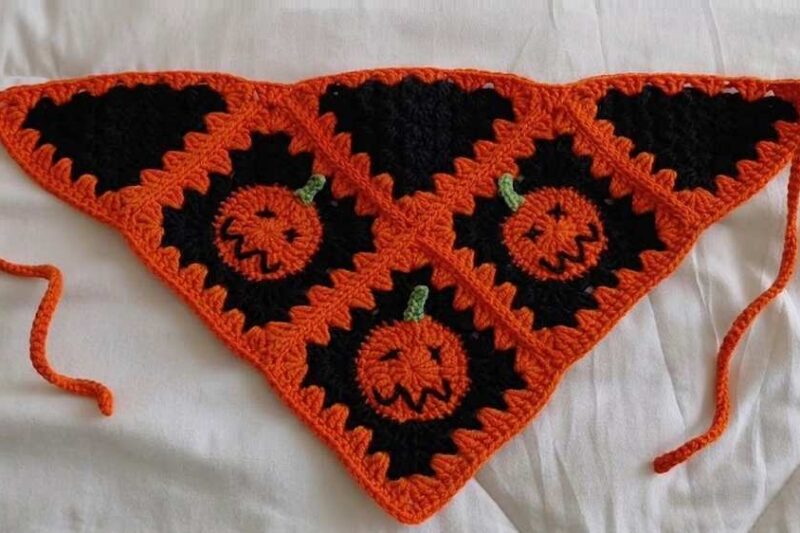 Featuring: Crochet Pumpkin Motifs Bandana for Halloween