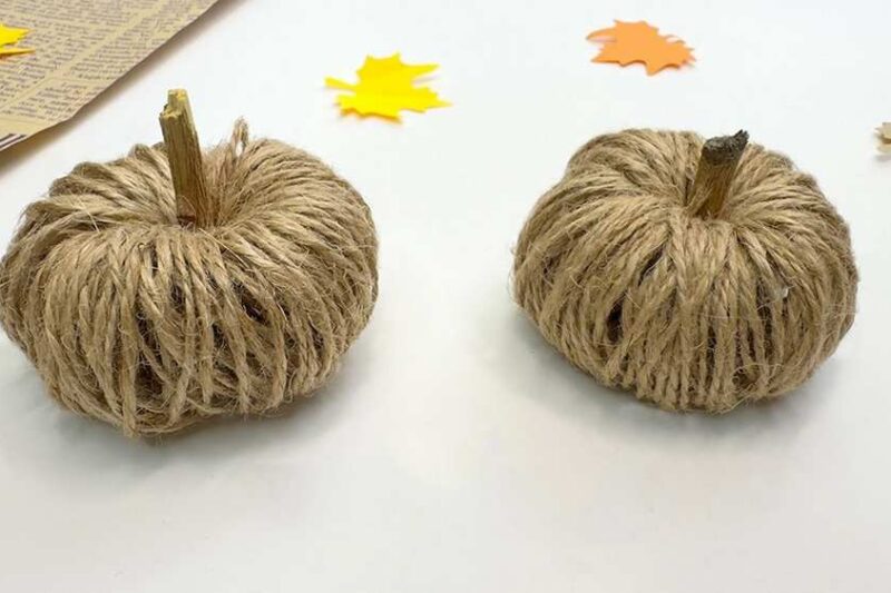 How to DIY Cottage Decoration Fall Yarn Pumpkin Plushies