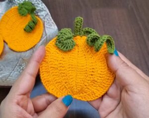 How to Crochet UNIQUE Curly Vines Flat Pumpkin Coaster with a Maple Leaf
Featuring: Poonam