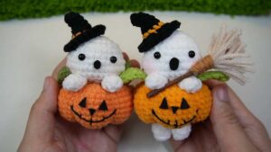 Featuring: Crochet Broom Holding Flying Witch Ghost in Pumpkin Plushie
        
            
            
            
                Featuring: Mai